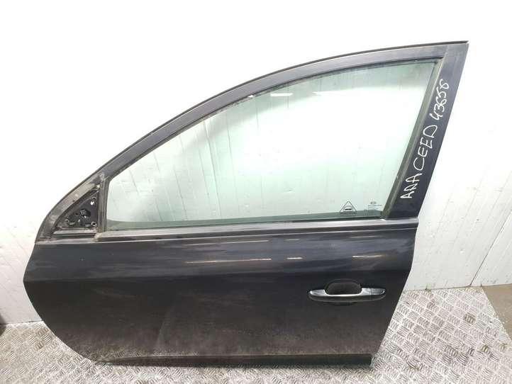 Kia Ceed (2010 - 2012)   Дверь