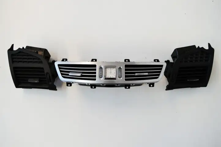 Mercedes-Benz S W221 (2005 - 2013) Воздушная решетка панели — фото 1