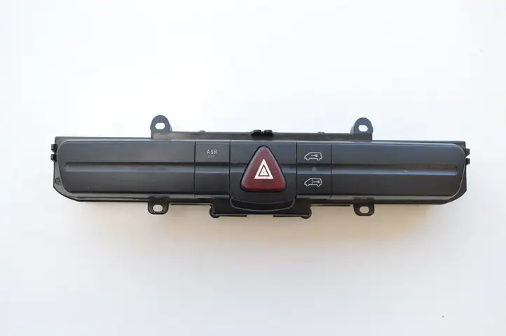 Mercedes-Benz Sprinter W906 (2006 - 2018) A9065450107 Блок кнопок на панели — фото 1