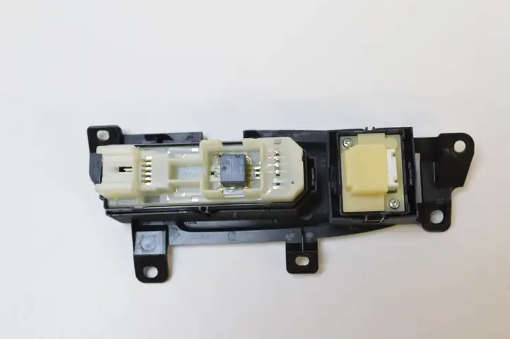 Lexus GS 300 350 430 450h (2004 - 2007) 8403030110 Блок кнопок стеклоподъемников — фото 4