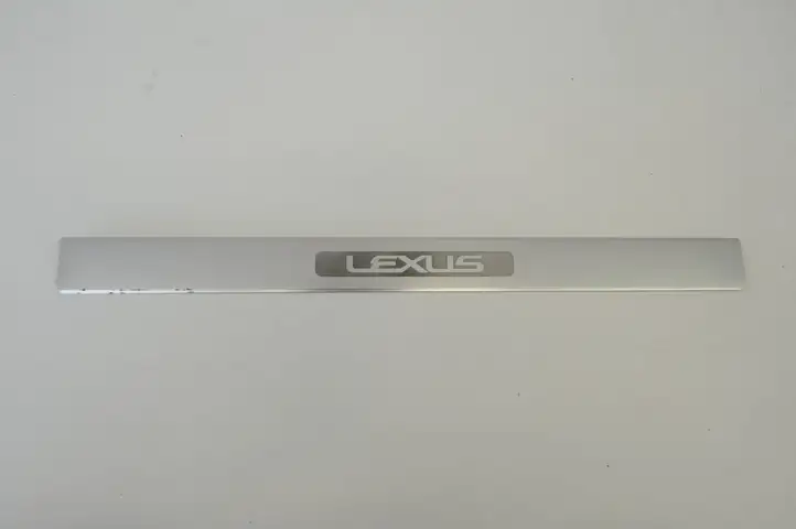 Lexus GS 300 350 430 450h (2004 - 2007) Внутренняя обшивка порога (комплект) — фото 2