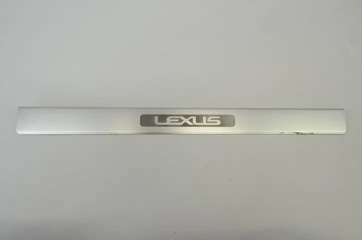 Lexus GS 300 350 430 450h (2004 - 2007) Внутренняя обшивка порога (комплект) — фото 4