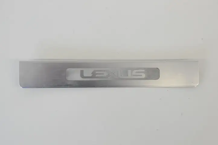 Lexus GS 300 350 430 450h (2004 - 2007) Внутренняя обшивка порога (комплект) — фото 6