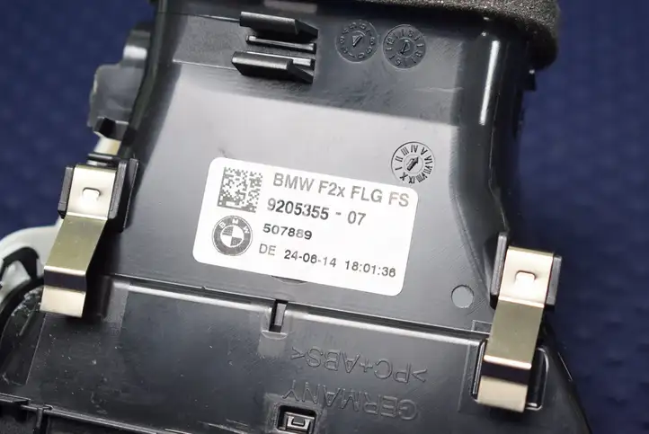 BMW 2 F22 F23 (2013 - 2017) 9205355 Воздушная решетка панели — фото 5