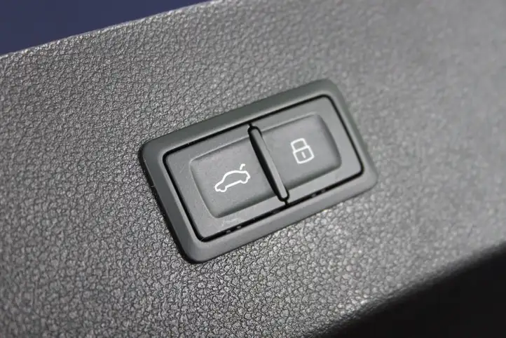 Audi A7 S7 4G (2014 - 2018) 4G8867979A Обшивка багажника — фото 3
