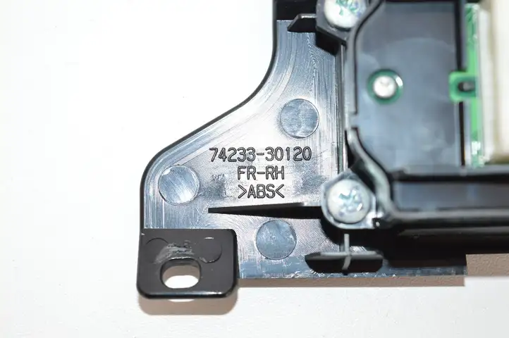 Lexus GS 300 350 430 450h (2004 - 2007) 7423330120 Блок кнопок стеклоподъемников — фото 4