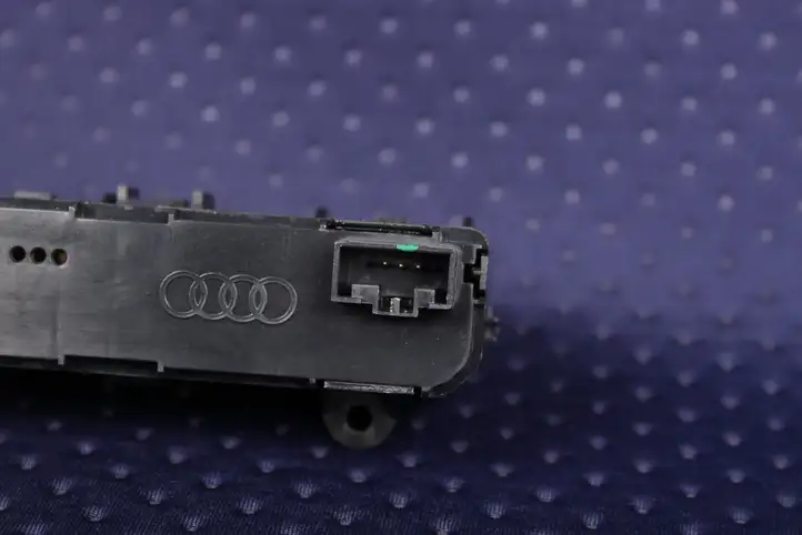 Audi Q7 4M (2015 - ) 4M0925301B Блок кнопок на панели — фото 4