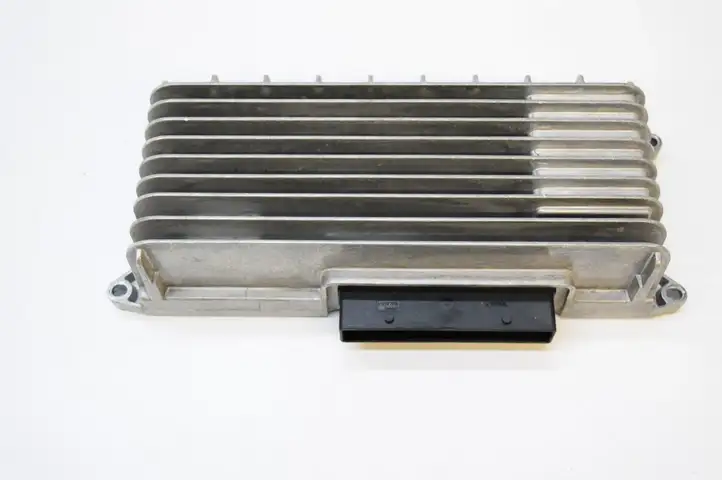 Audi A4 S4 B8 8K (2007 - 2011) 8T0035223AH Усилитель звука — фото 1