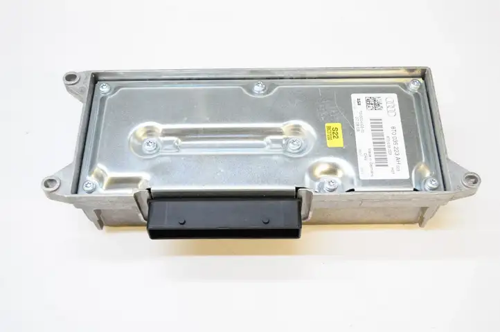 Audi A4 S4 B8 8K (2007 - 2011) 8T0035223AH Усилитель звука — фото 3