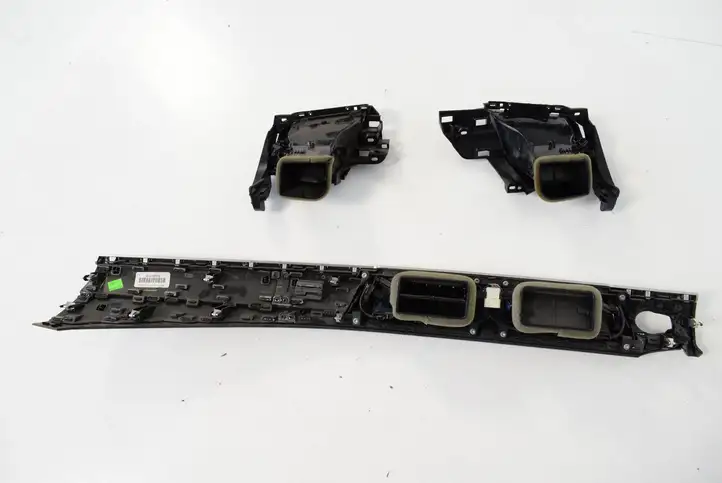 BMW X5 F15 (2013 - 2017) 9252927 Воздушная решетка панели — фото 1