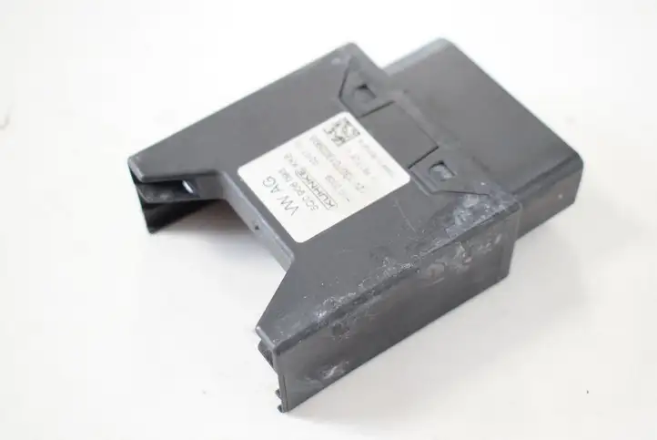 Audi A3/S3 8V (2012 - 2016) 5Q0906093 Блок управления топливным насосом — фото 1