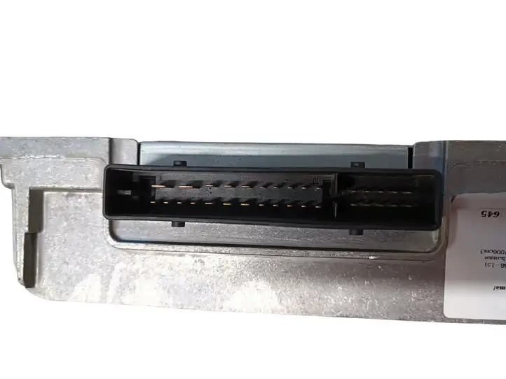 Audi A4 S4 B8 8K (2007 - 2011) 8T0035223J Усилитель звука — фото 2