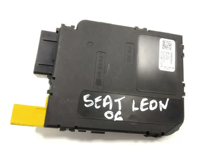 Seat Leon (1P) (2005 - 2012) 1K0953549BN Датчик угла поворота руля — фото 3