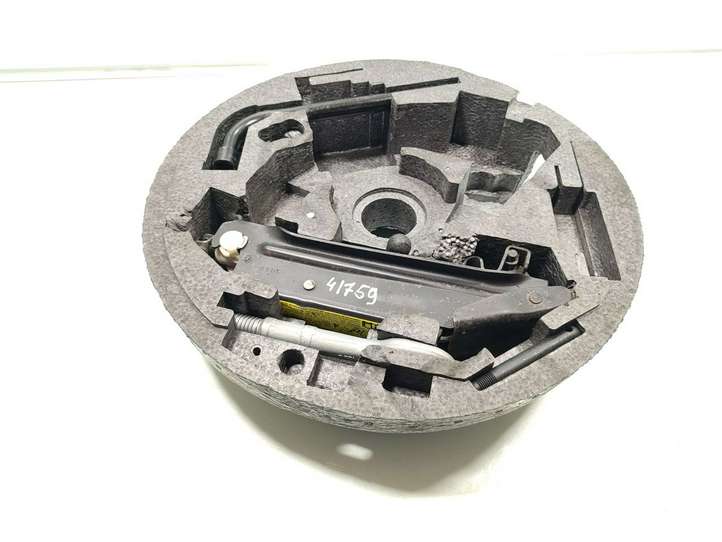 Audi A3/S3 8P (2003 - 2005)  1K0011031C Комплект инструментов