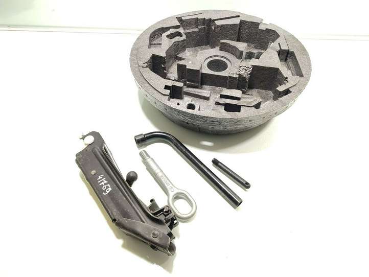 Audi A3/S3 8P (2003 - 2005)  1K0011031C Комплект инструментов