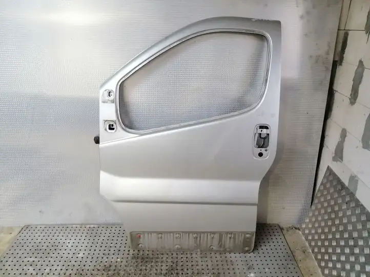 Renault Trafic II (X83) (2002 - 2014) Дверь — фото 1