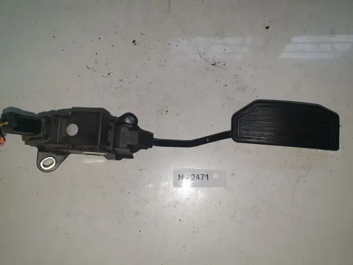 Toyota Verso (2009 - 2012) 7811002071 Педаль акселератора — фото 1