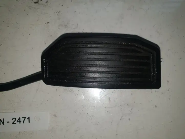 Toyota Verso (2009 - 2012) 7811002071 Педаль акселератора — фото 2