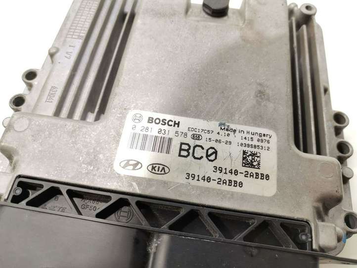 Hyundai i30 (2012 - 2015)  39140-2ABB0 Блок управления двигателя