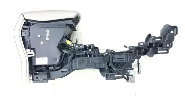 Ford Escape III (2013 - 2019) GJ54S045A06FT Центральная консоль — фото 1