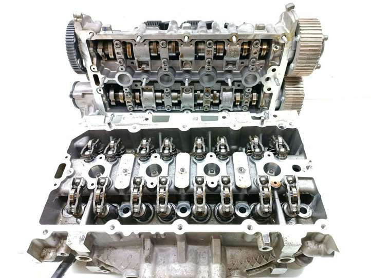 Volkswagen Polo (2009 - 2015)  04E103404M Головка