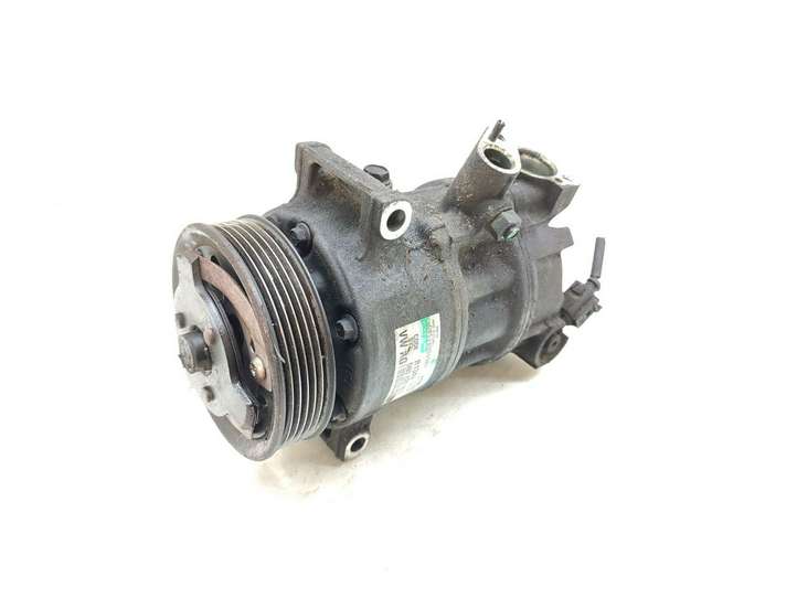 Volkswagen PASSAT B6 (2005 - 2010)  5N0820803 Компрессор (насос) кондиционера воздуха