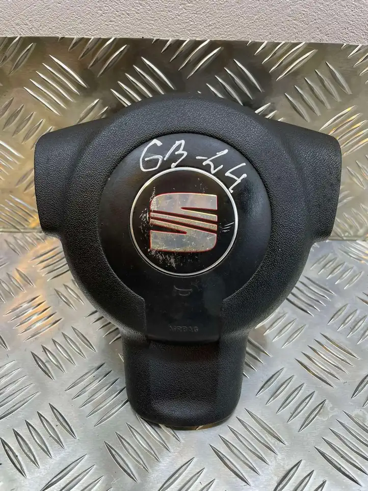 Seat Altea (2004 - 2009) Подушка безопасности руля — фото 1