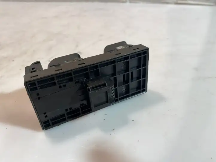 Audi A4 S4 B8 8K (2007 - 2011) 8K0959851D Блок кнопок стеклоподъемников — фото 2