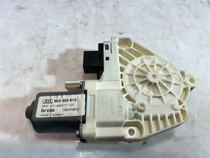 Audi A4 S4 B8 8K (2007 - 2011) 8K0959812 Стеклоподъемник задней двери — фото 1