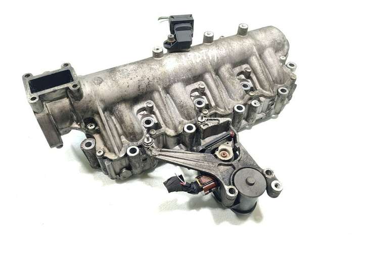 Opel Zafira (2006 - 2008)  55210201 Впускной коллектор