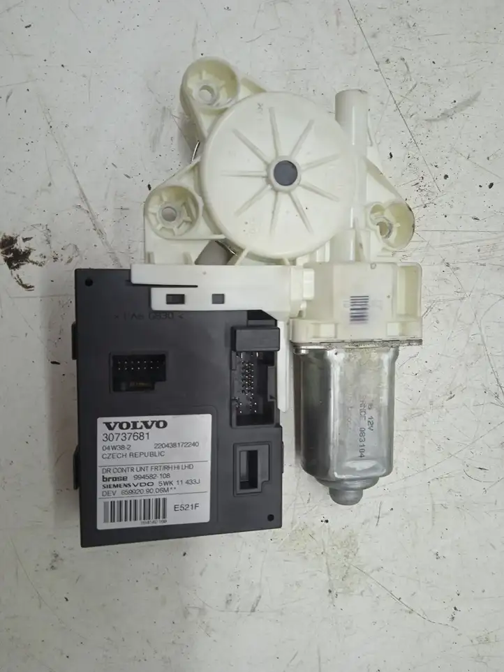 Volvo V50 (2004 - 2008) 30737681 Мотор стеклоподъемника передний — фото 1