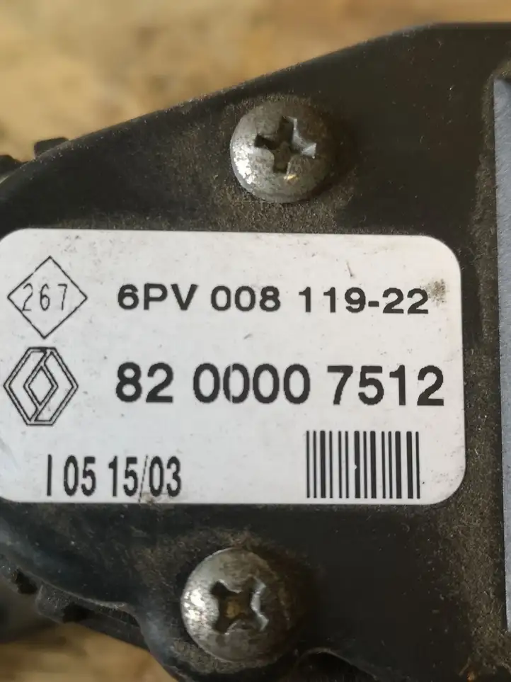 Renault Espace - Grand espace IV (2004 - 2014) 8200007512 Педаль акселератора — фото 2
