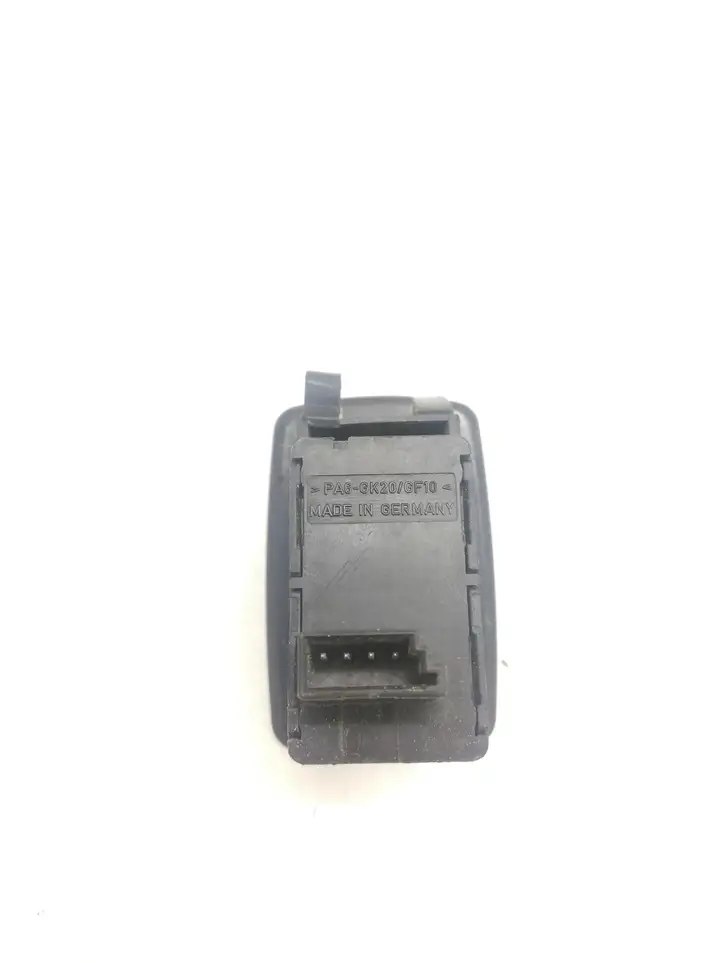 BMW 5 E60 E61 (2004 - 2010) 9113773 Кнопка стеклоподъемников — фото 2