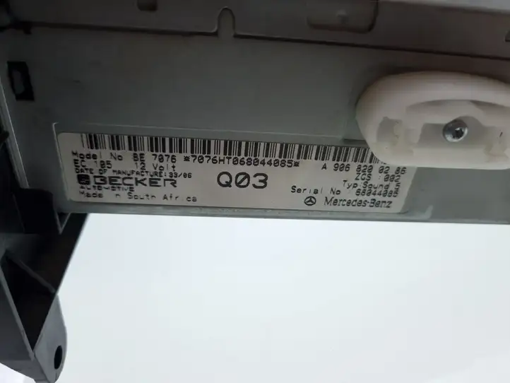 Mercedes-Benz Sprinter W901 W902 W903 W904 (1995 - 2007) A9068200286 Магнитола / мультимедийная система — фото 2