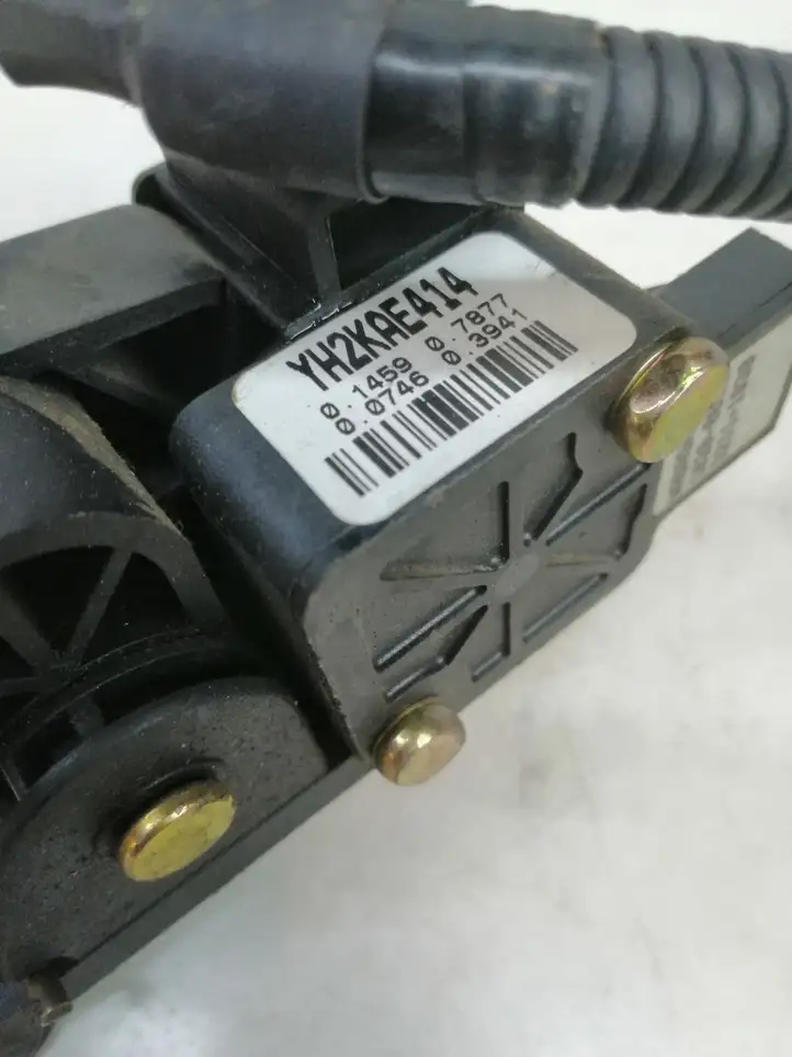 Hyundai Getz (2005 - 2011) YH2KAE414 Педаль акселератора — фото 2