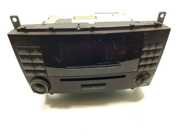 Mercedes-Benz C W203 (2000 - 2007)  A2038273842 Радио/ проигрыватель CD/DVD / навигация