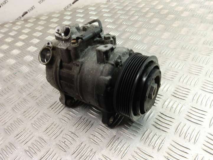 BMW X3 F25 (2010 - 2017)  9216467 Компрессор (насос) кондиционера воздуха