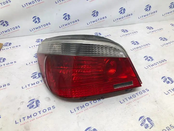 BMW 5 E60 E61 (2004 - 2010) 6923305 Задний фонарь в кузове — фото 1