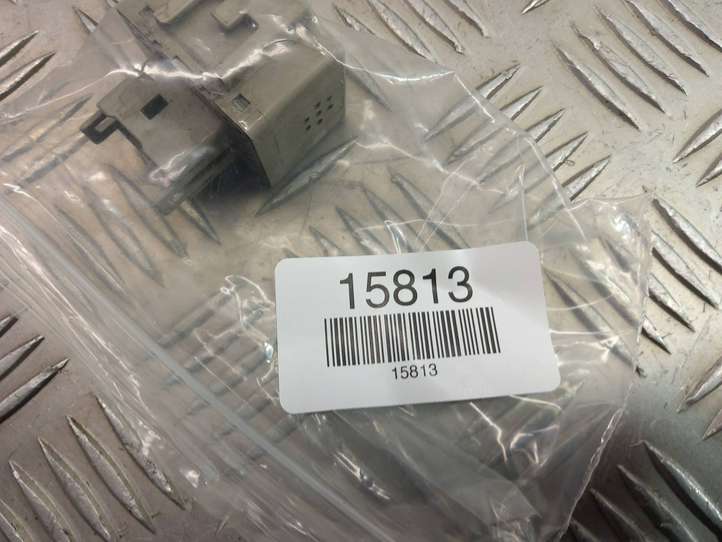 Lexus LS 460 (2006 - 2009)  81980-53020 Другое реле