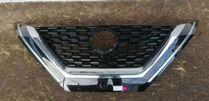 Nissan Qashqai (2021 - )  623106UA Верхняя решётка