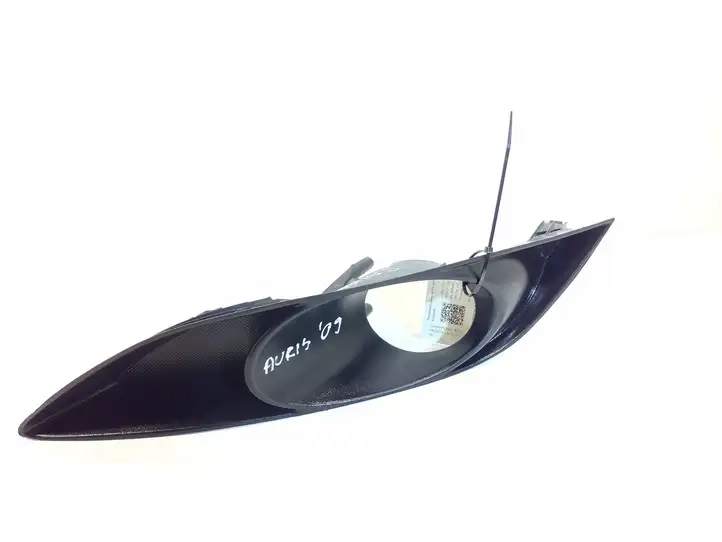 Toyota Auris 150 (2006 - 2012) 8148202040 Решетка противотуманной фары — фото 1