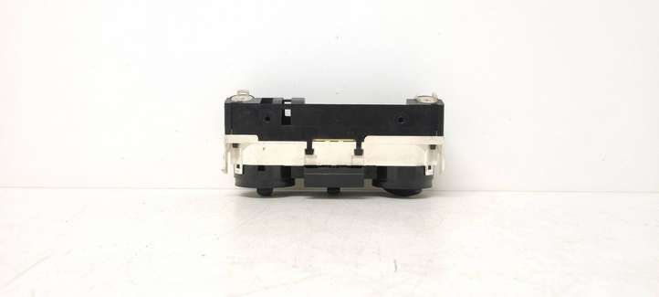 Volkswagen Polo (2001 - 2005)  6Q0819045Q Блок управления кондиционера воздуха / климата/ печки (в салоне)
