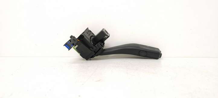 Skoda Octavia Mk2 (1Z) (2004 - 2013)  1K0953519C Ручка стеклоочистителей