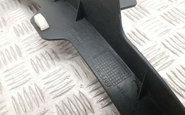 Audi Q5 (2008 - 2012)  8R0853887 Передний брызговик