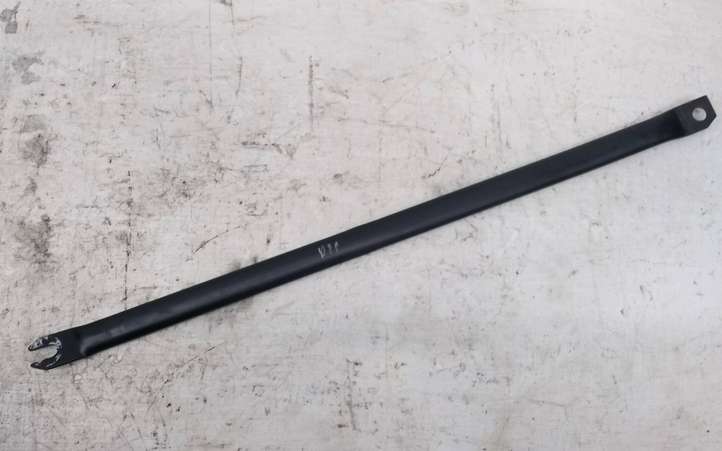 BMW 3 E90 E91 (2005 - 2012)  646060167R Другая деталь отсека двигателя
