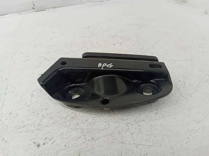 BMW 3 E90 E91 (2005 - 2012)  7118194  Держатель заднего бампера (кронштейн)