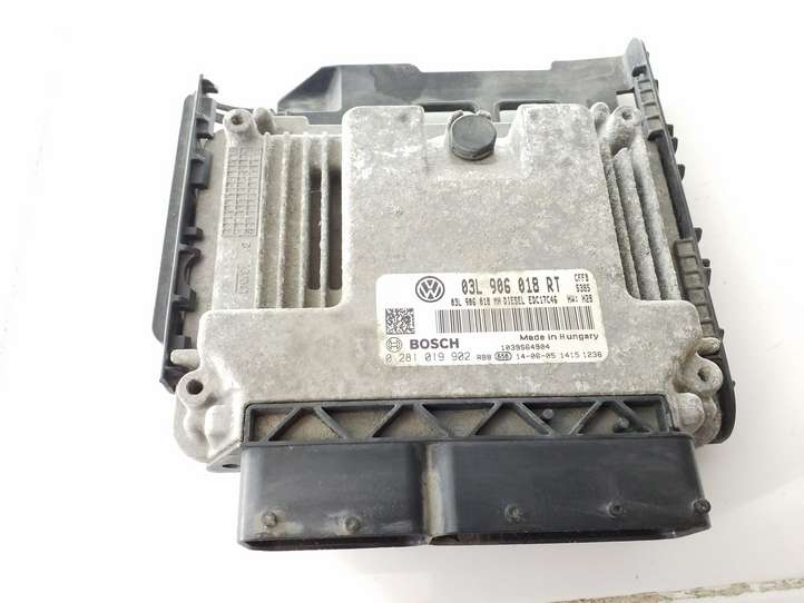 Skoda Superb B6 (3T) (2008 - 2015)  03L906018RT Блок управления двигателя