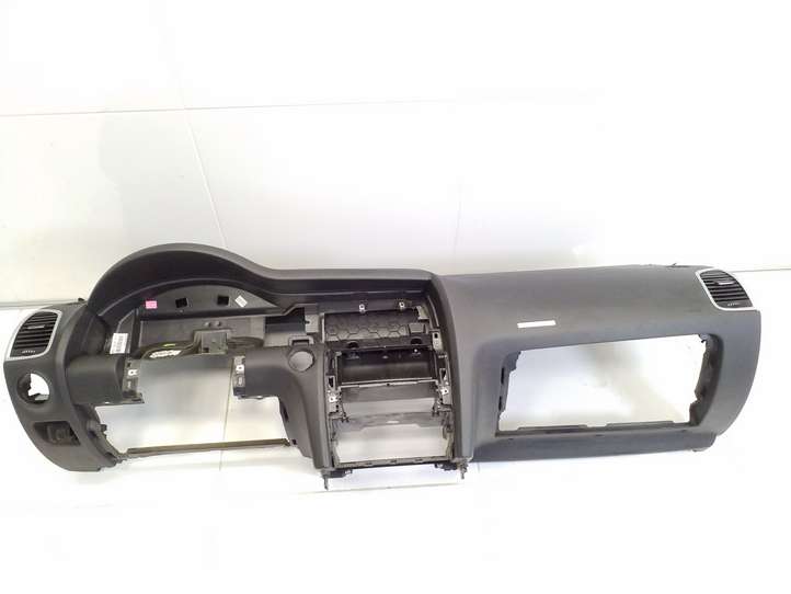 Audi Q7 (2009 - 2015)  4L1857041 Панель