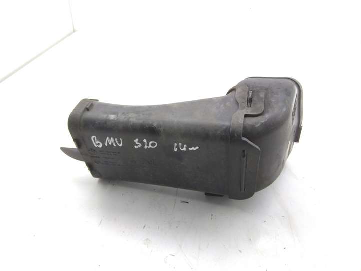 BMW 3 F30 F35 F31 (2012 - 2018)  1371759758401 Деталь (детали) канала забора воздуха