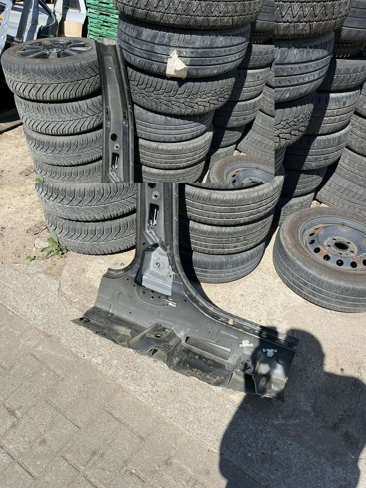 BMW 3 F30 F35 F31 (2012 - 2018)   Стойка (средняя)